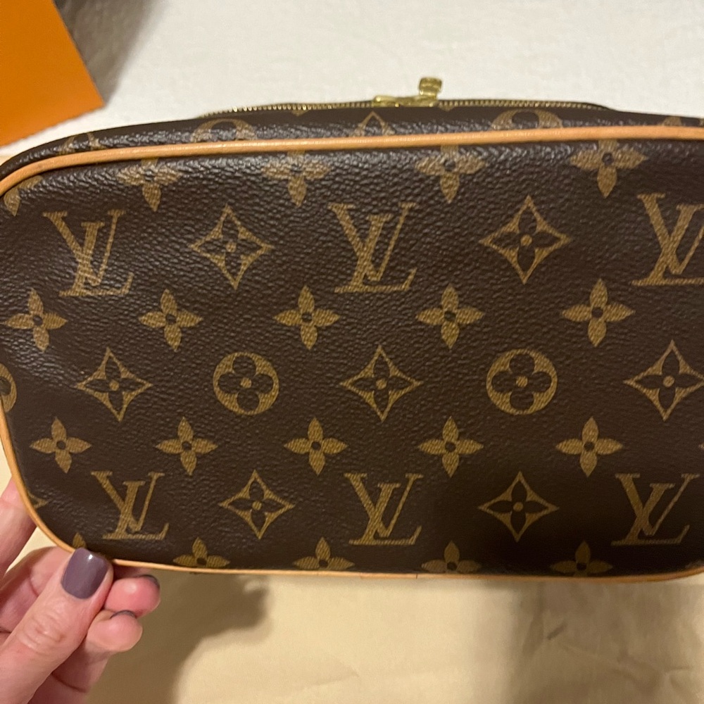 Authentic Louis Vuitton Nice Bb - Picture 5 of 16